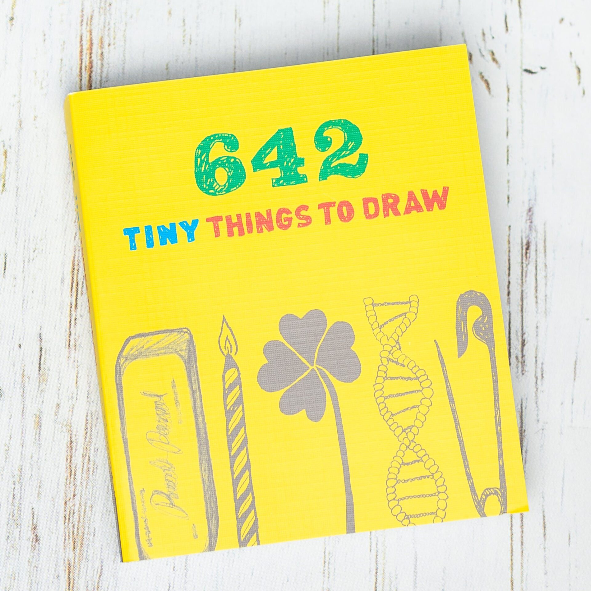 642 Tiny Things to Draw Linabella